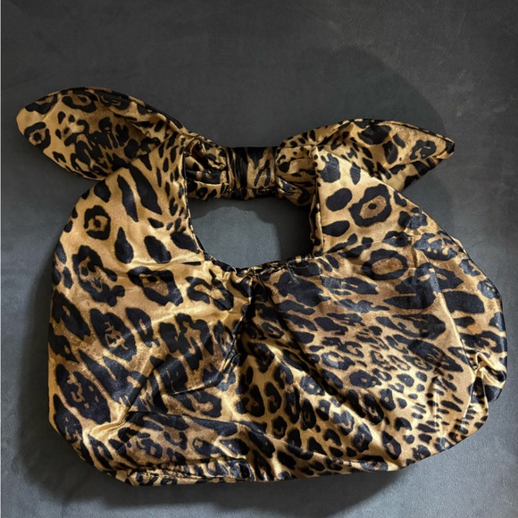 🤎 Leopard Print Purse with Bow Handle - Picture 2 of 4